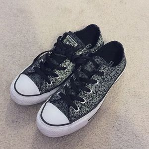 Converse size 6